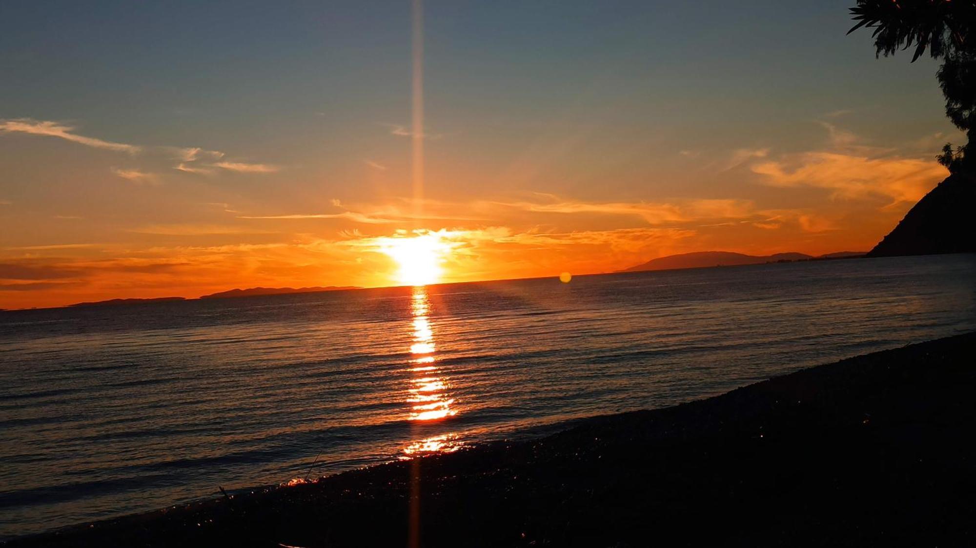Nafpaktos Cottage By The Sea For Travelers And Dreamers! Εξωτερικό φωτογραφία