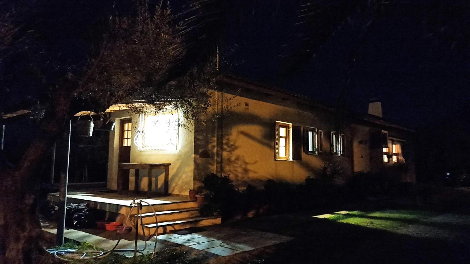 Nafpaktos Cottage By The Sea For Travelers And Dreamers! Εξωτερικό φωτογραφία